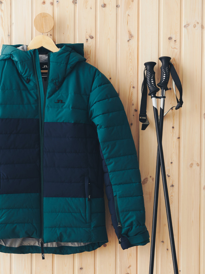 THE ULTIMATE SKI GUIDE