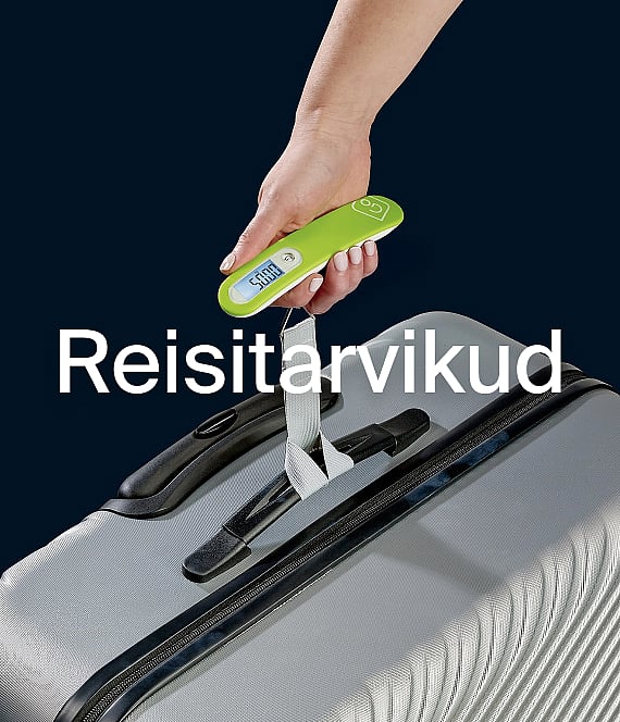 Käsi hoiab rohelist digitaalset pagasikaalu halli kohvri küljes. Reisitarvikud.