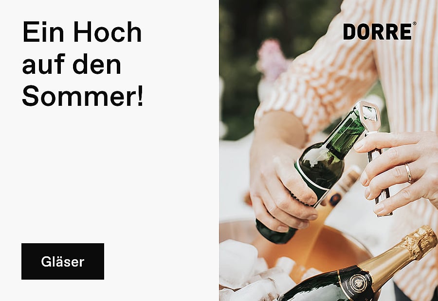 Hände öffnen eine Flasche mit Flaschenöffner, Getränke im Eiskübel.
Auf den Sommer!
Glaswaren
DORRE