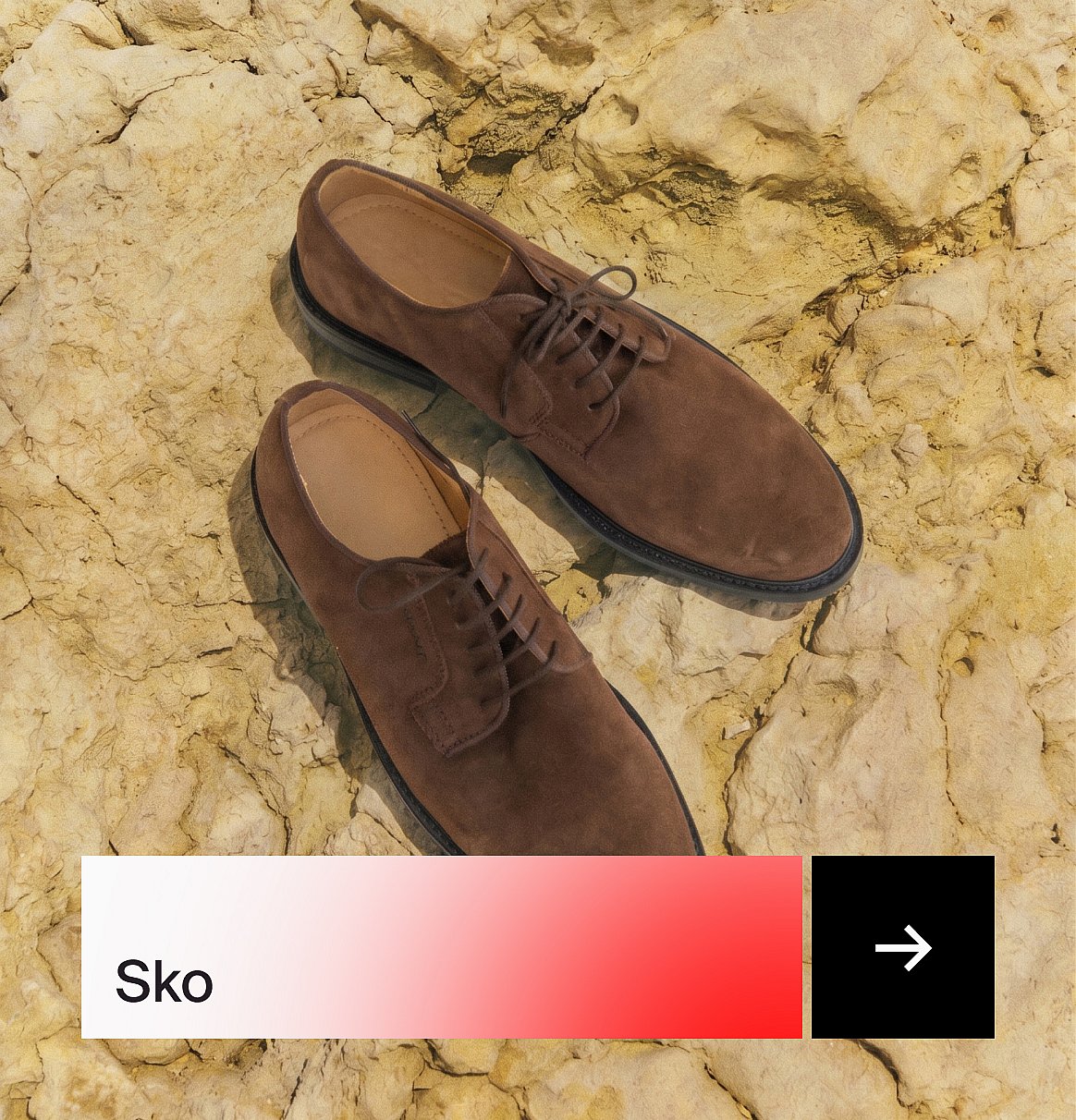 Person i stripete skjorte og lyse shorts står i gresset med hvitt stoff.
Opptil 40% rabatt på shorts.